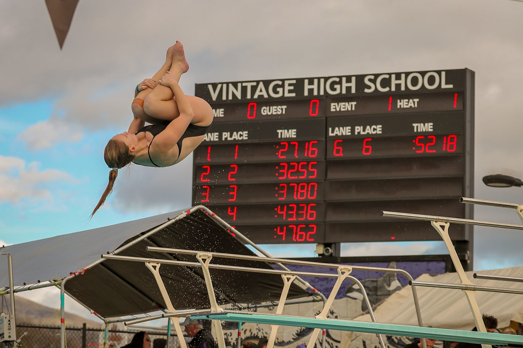 Vintage swim and dive vs. Petaluma